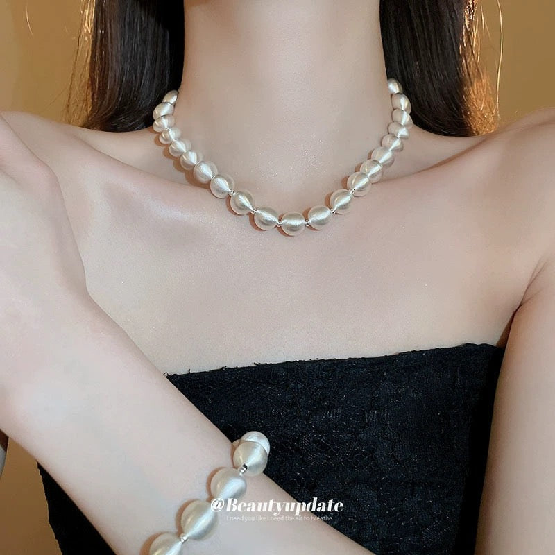 Sliver Pearl Necklace