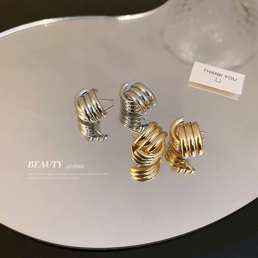 Sliver Knot Earrings